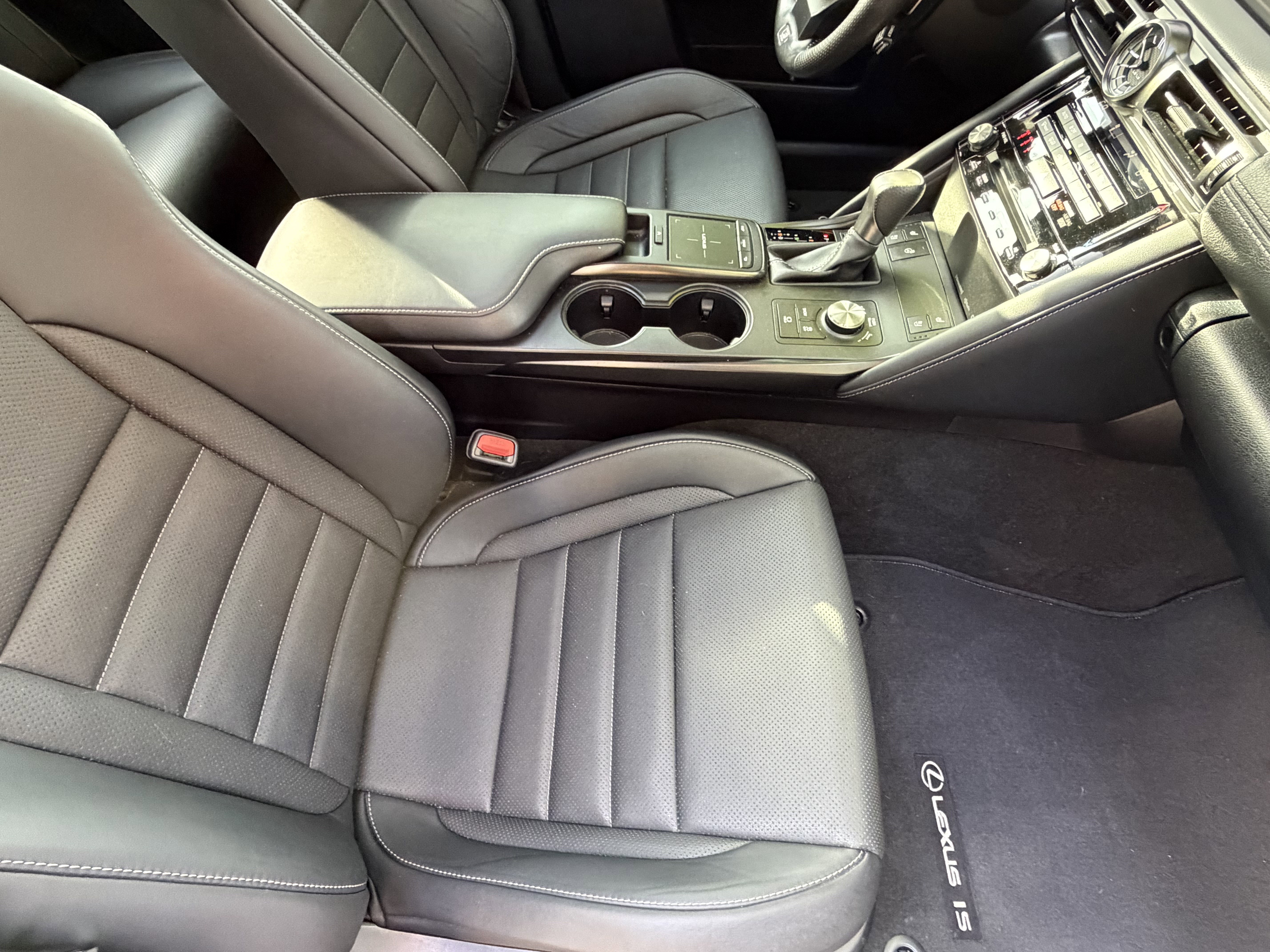 Certified 2025 Lexus RX 350 Premium Plus w/ Accessory Package (Z1) FWD image 44