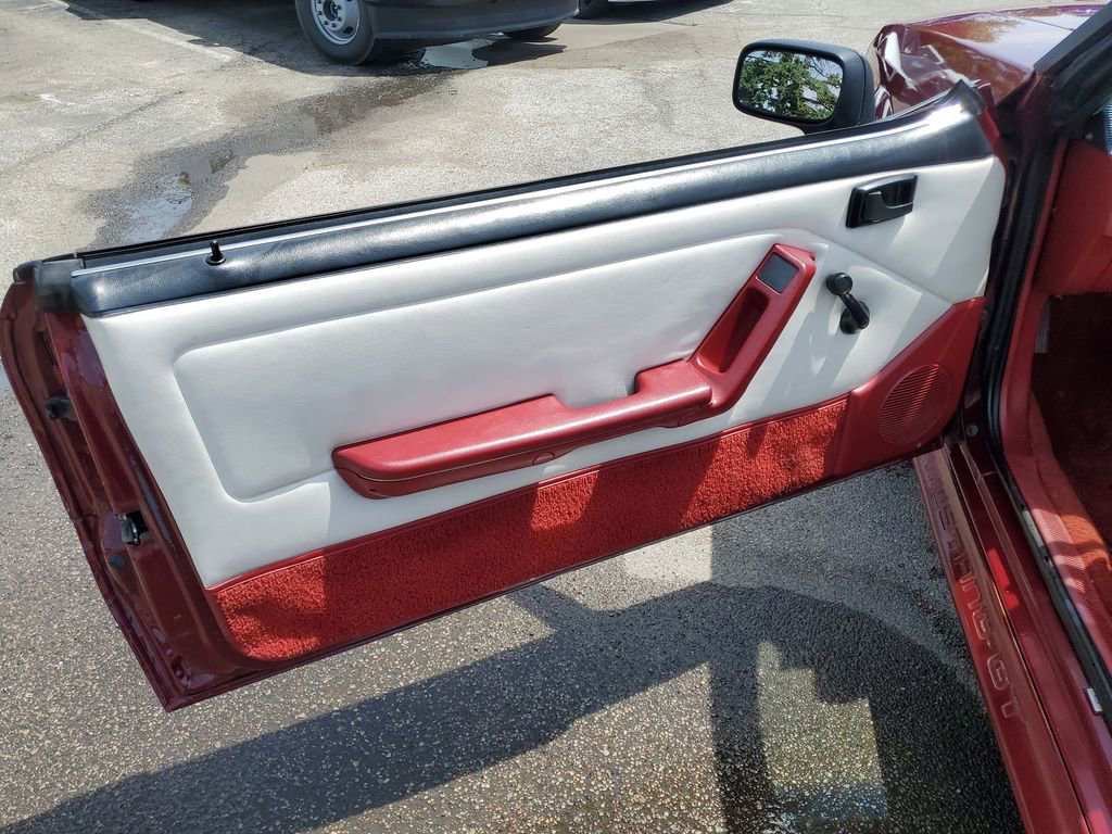 Used 1988 Ford Mustang GT RWD image 15