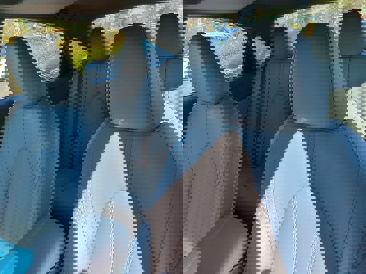 Certified 2021 Toyota Avalon XLE w/ Moonroof Package image 8