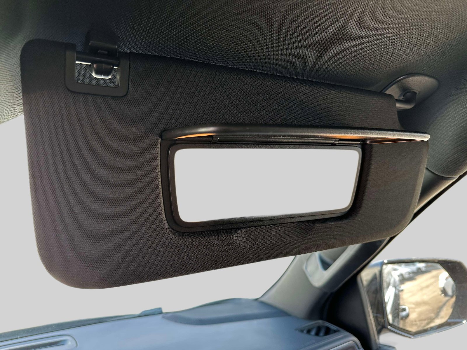 Used 2024 Chevrolet Suburban LT image 32