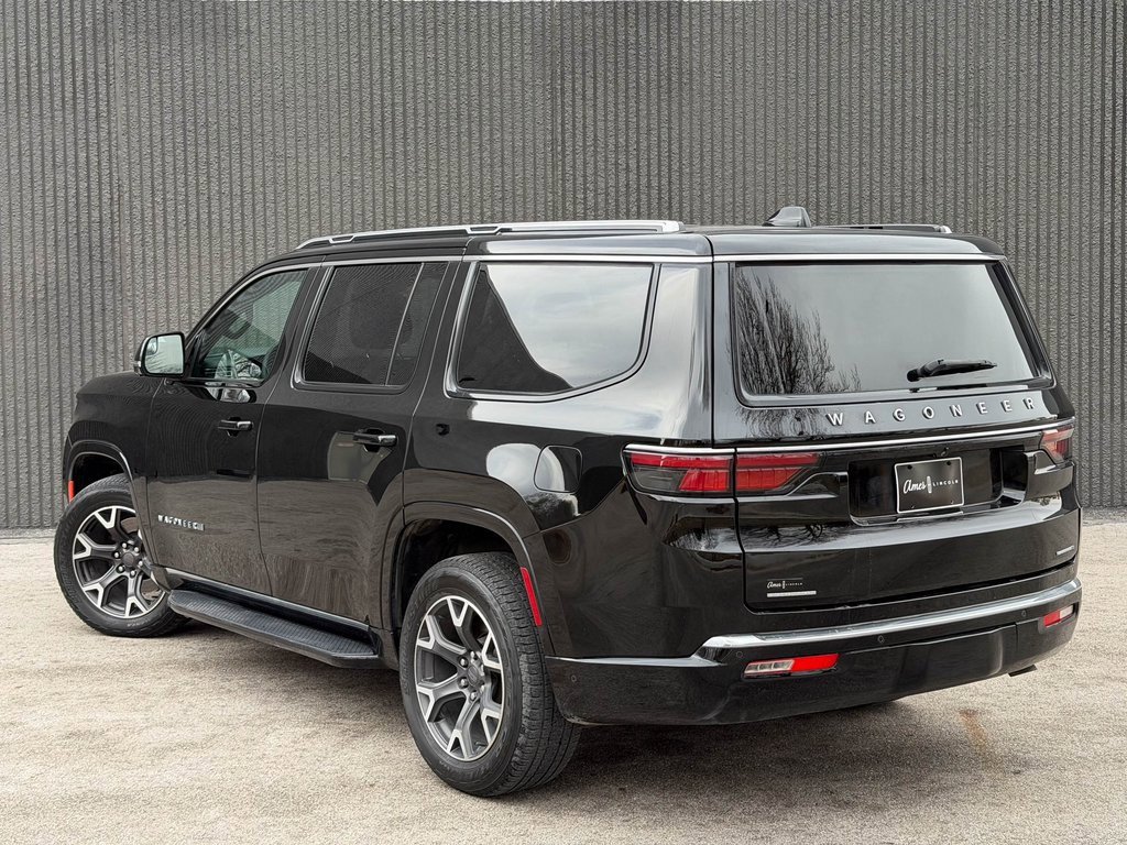 Used 2023 Jeep Wagoneer Series III w/ Convenience Group I image 4