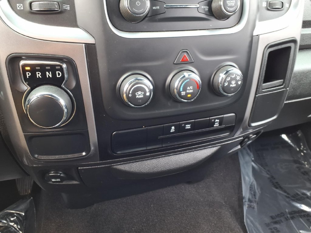 Used 2024 RAM 1500 Warlock RWD image 10