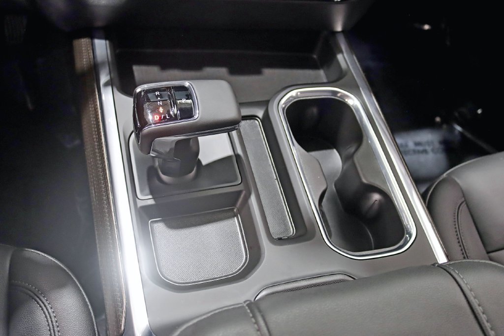 Used 2024 Chevrolet Silverado 1500 LT Trail Boss w/ LT Trail Boss Premium Package AWD/4WD image 27