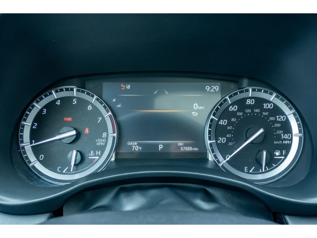 Used 2022 Toyota Highlander XLE image 24