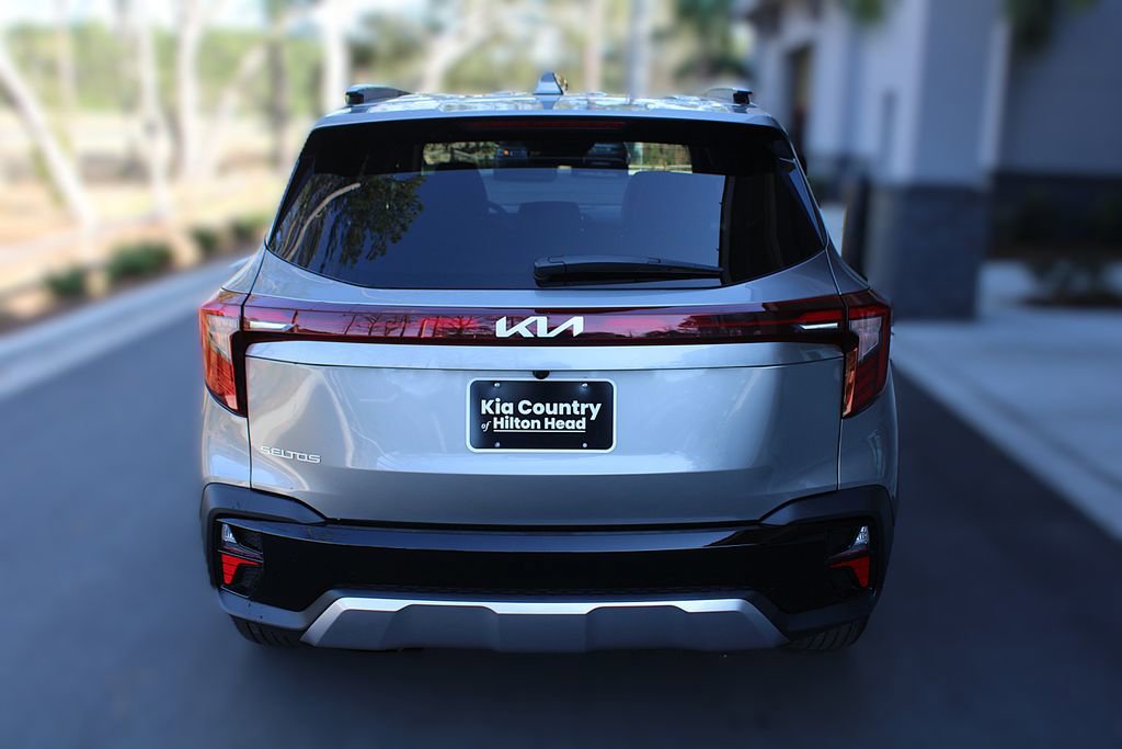 New 2026 Kia Seltos S FWD image 8