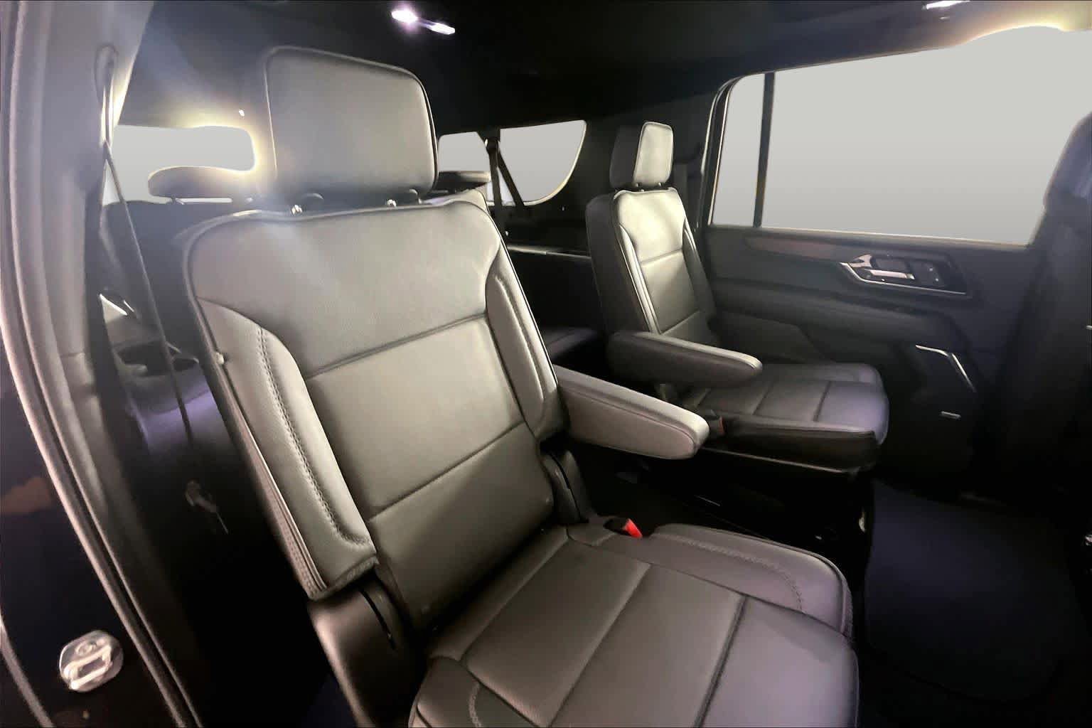 Used 2025 GMC Yukon XL Denali w/ Sun & Power Step Package AWD/4WD image 20