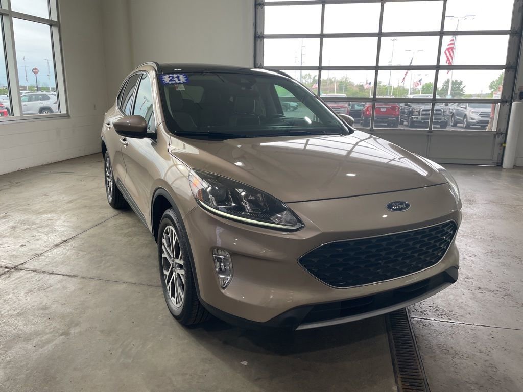 Used 2021 Ford Escape SEL AWD/4WD image 3