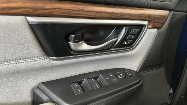 Used 2021 Honda CR-V Touring image 21