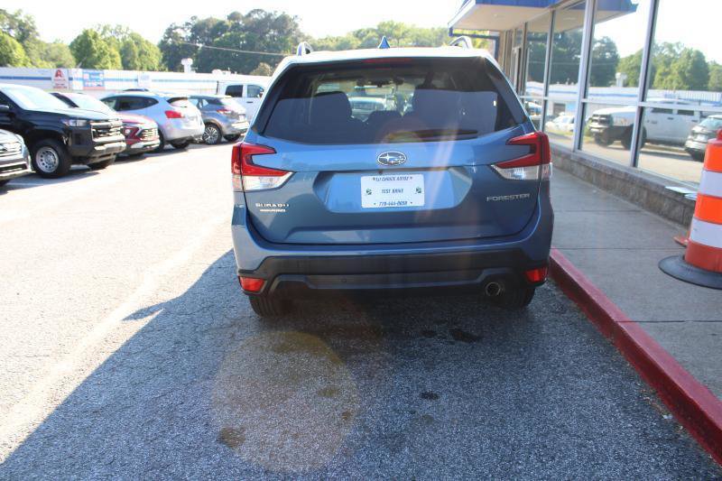 Used 2021 Subaru Forester Limited AWD/4WD image 5