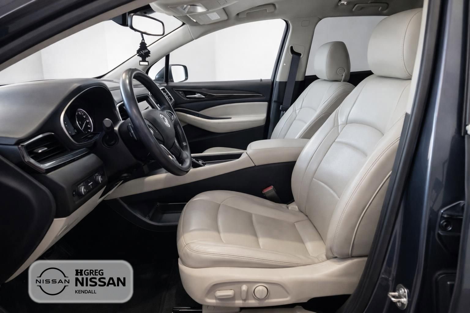 Used 2018 Buick Enclave Premium w/ Experience Buick Package image 10