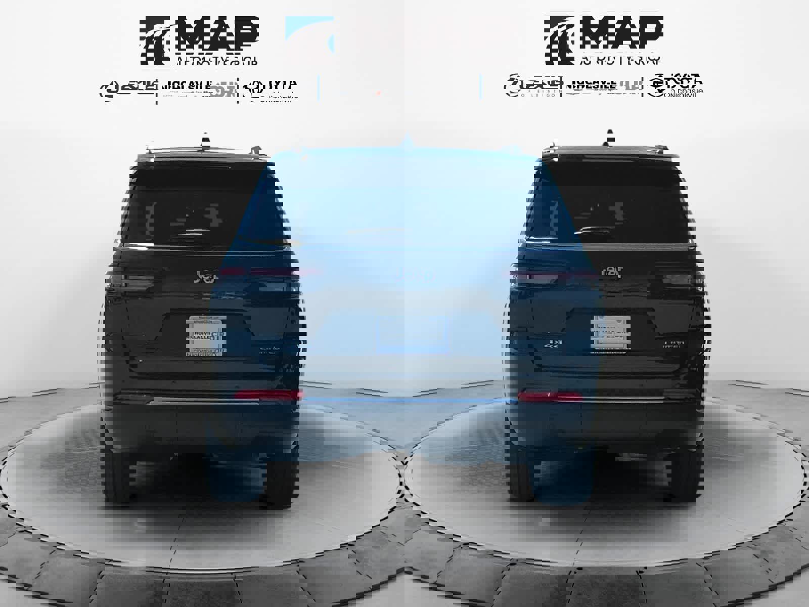 Used 2023 Jeep Grand Cherokee L Limited image 4