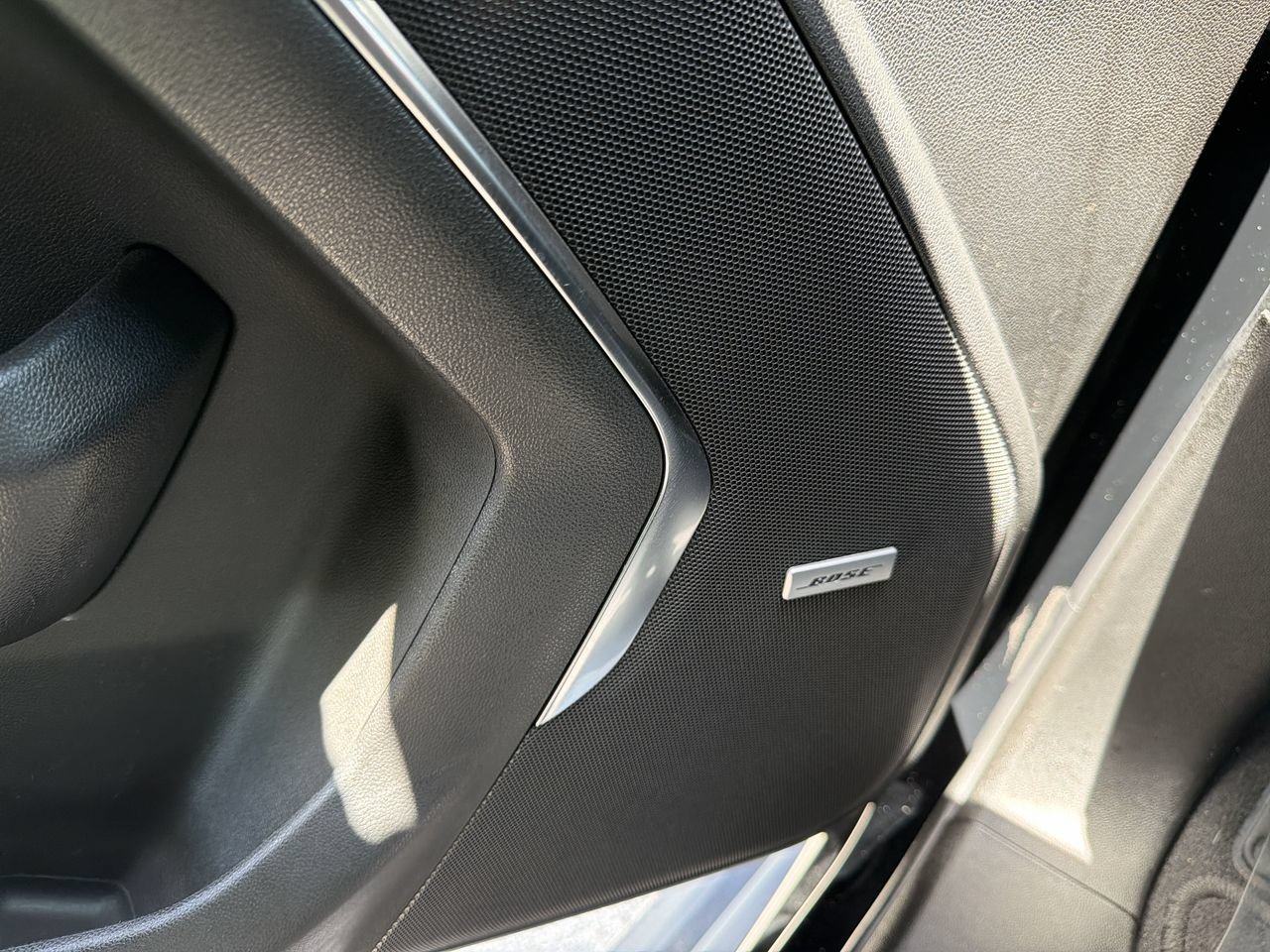 Used 2024 Chevrolet Tahoe High Country RWD image 20