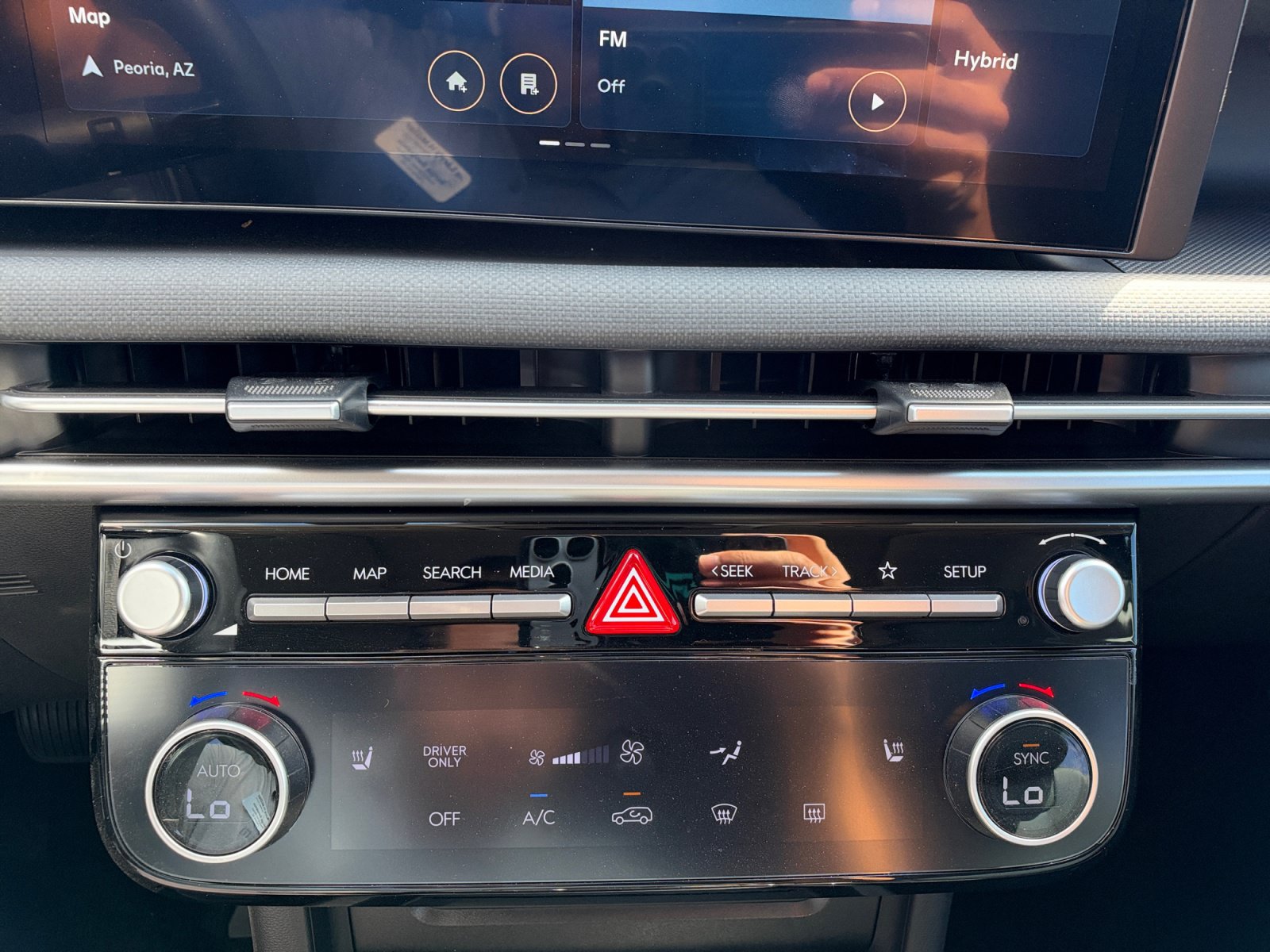 Certified 2025 Hyundai Tucson SEL AWD/4WD image 11