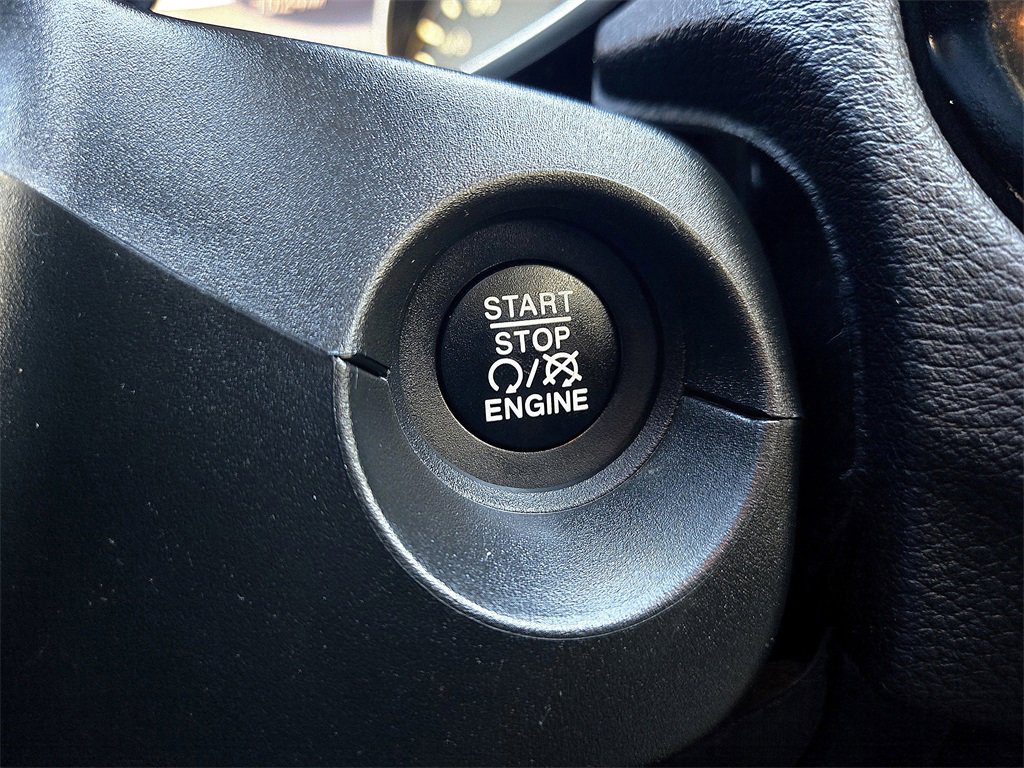 Used 2020 Jeep Compass Limited image 23