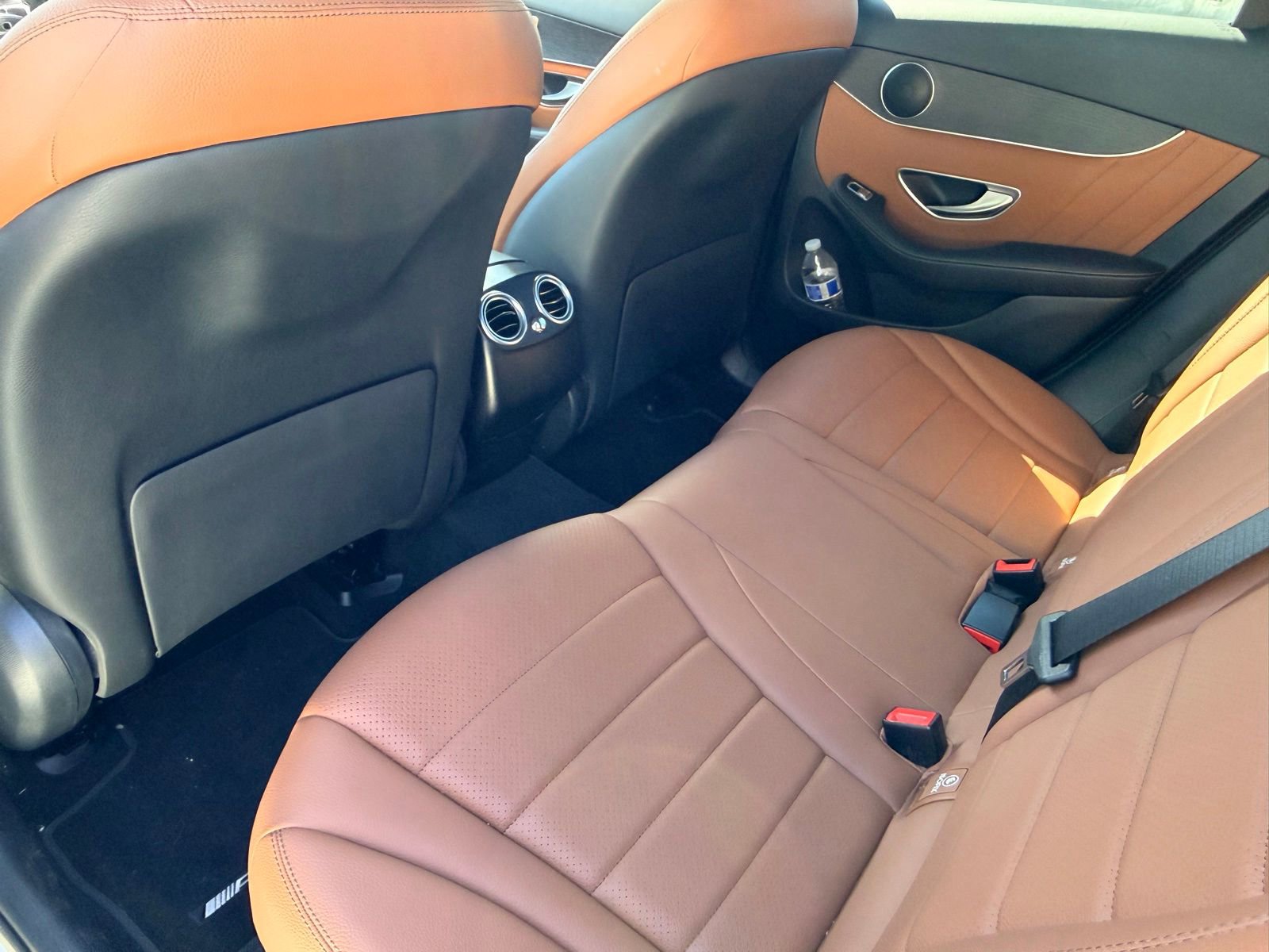 Used 2022 Mercedes-Benz GLC 300 image 3