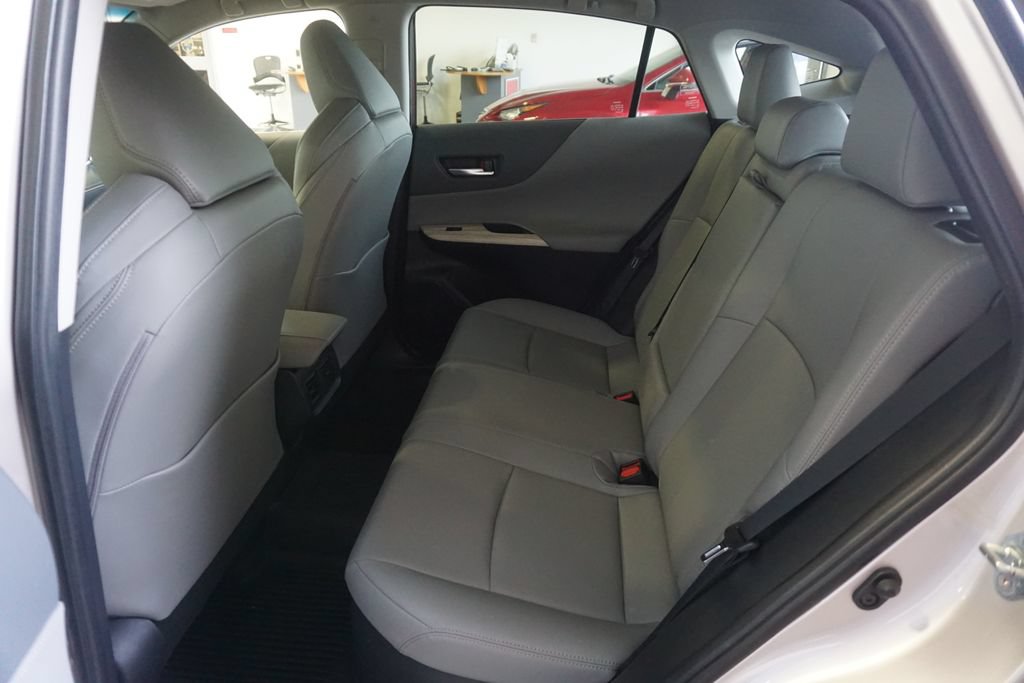 Certified 2024 Toyota Venza XLE AWD/4WD image 21