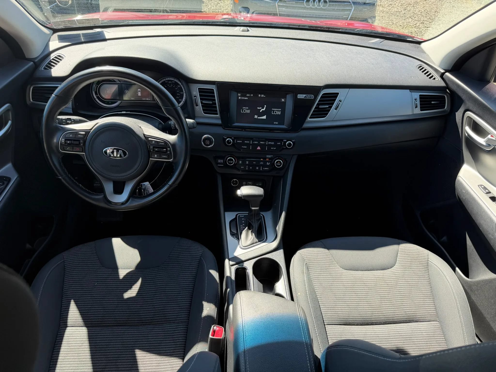 Used 2019 Kia Niro LX FWD image 30