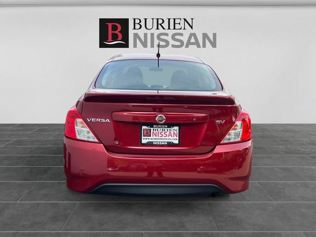 Used 2019 Nissan Versa SV FWD image 4