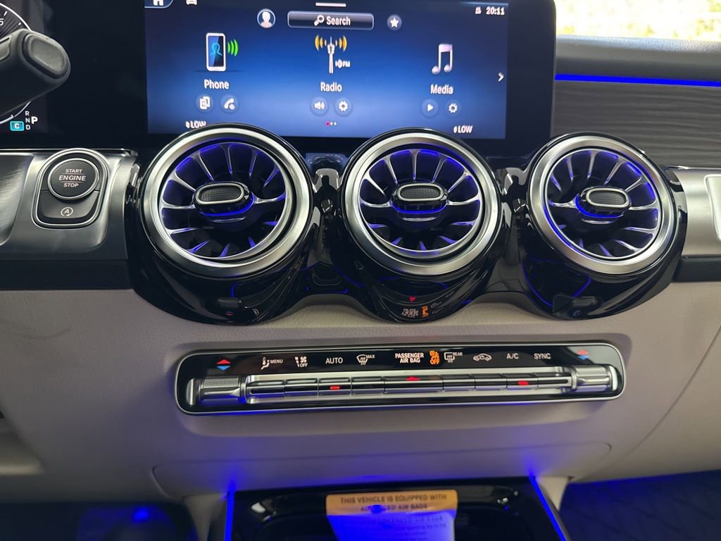 Used 2026 Mercedes-Benz GLB 250 GLB 250 image 35