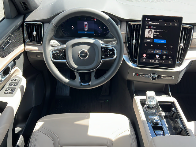 New 2027 Volvo XC90 B6 Plus AWD/4WD image 11