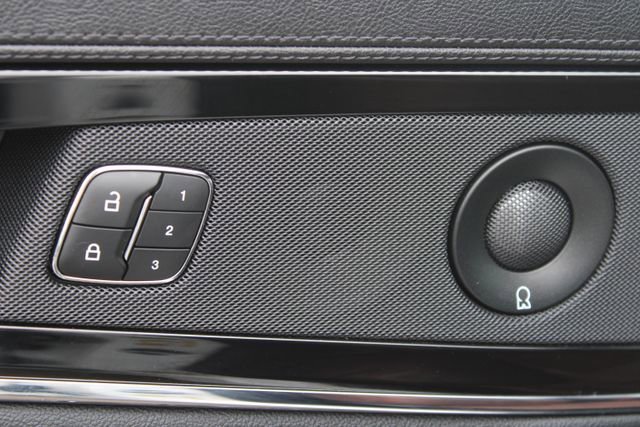 Used 2023 Lincoln Nautilus Reserve w/ Equipment Group 201A AWD/4WD image 10
