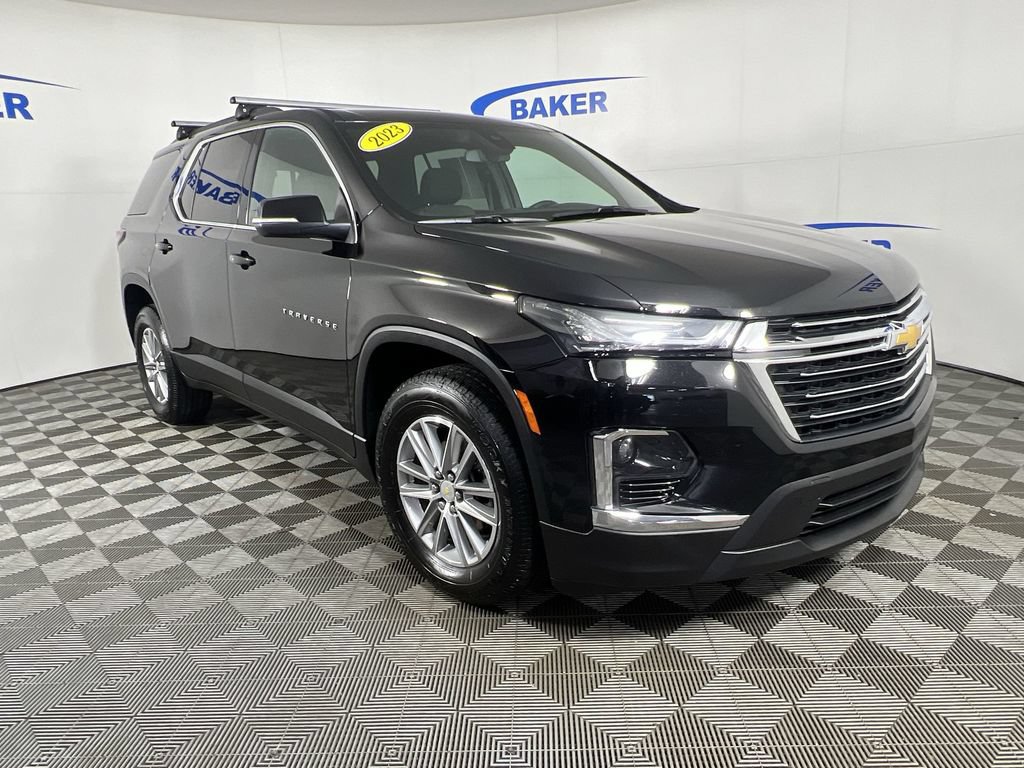 Certified 2023 Chevrolet Traverse LT AWD/4WD image 3