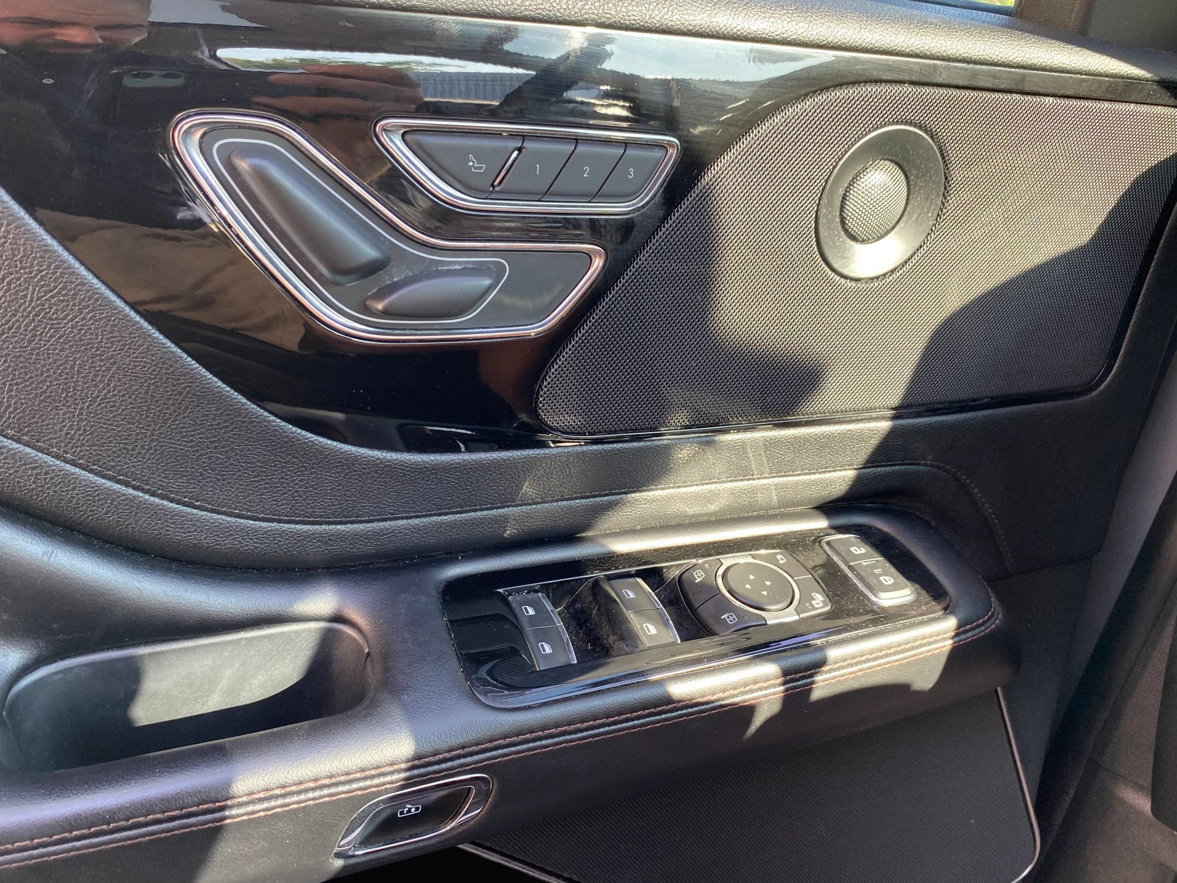 Used 2021 Lincoln Aviator Reserve w/ Elements Package Plus AWD/4WD image 27