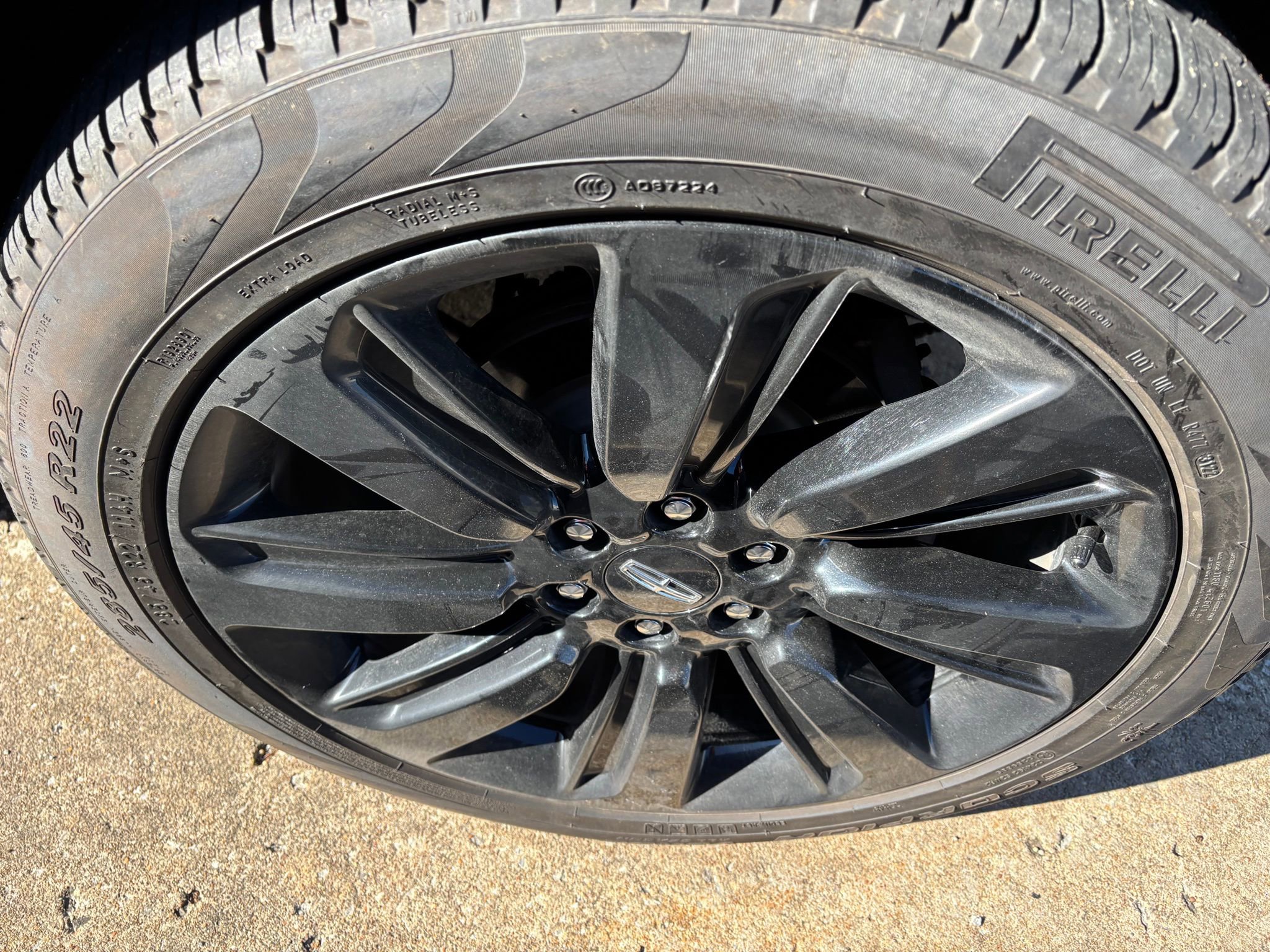 Certified 2022 Lincoln Navigator Reserve w/ Monochromatic Package image 11