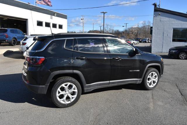 New 2024 Jeep Compass Latitude w/ Convenience Group image 4