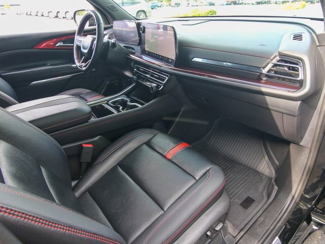 Used 2026 Chevrolet Traverse RS w/ LPO, Floor Liner Package AWD/4WD image 24