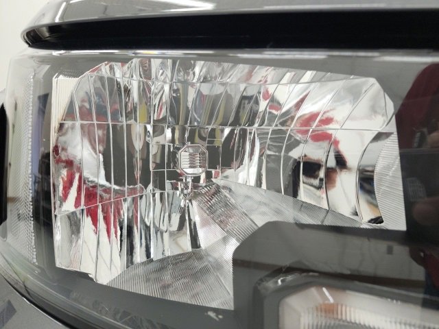 Used 2024 Nissan Frontier SV image 10