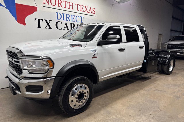 Used 2022 RAM 4500 Tradesman w/ Chrome Appearance Group AWD/4WD image 9