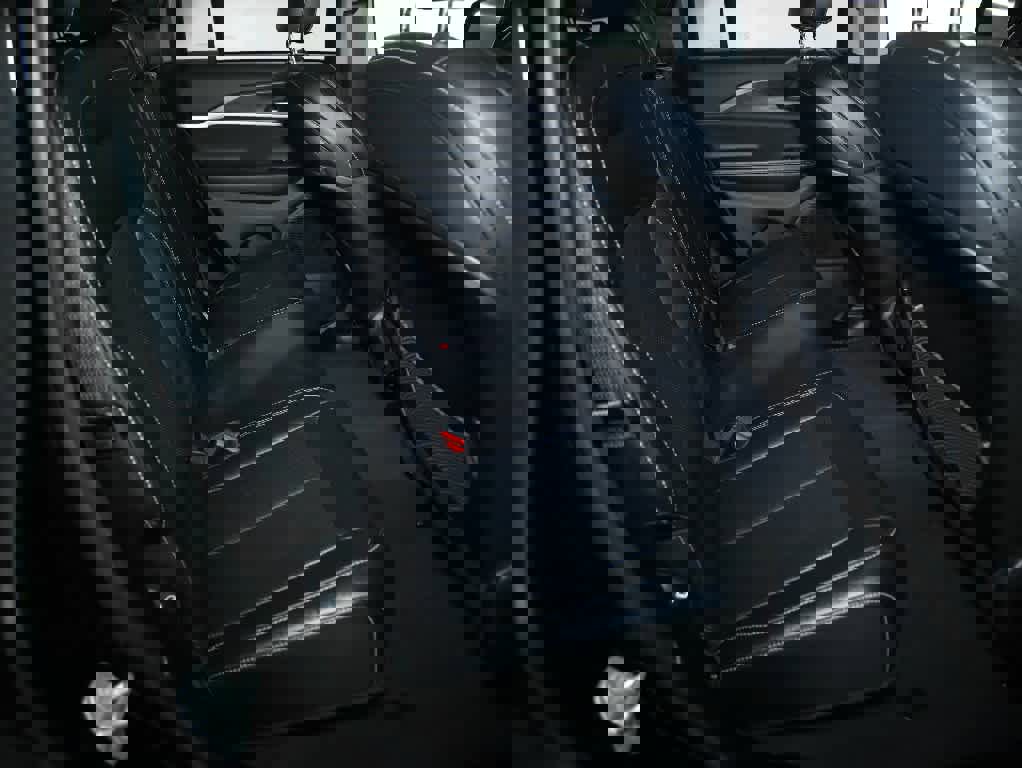 Used 2023 Jeep Grand Cherokee Limited w/ Luxury Tech Group II image 33