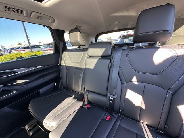 New 2026 INFINITI QX60 Luxe image 33