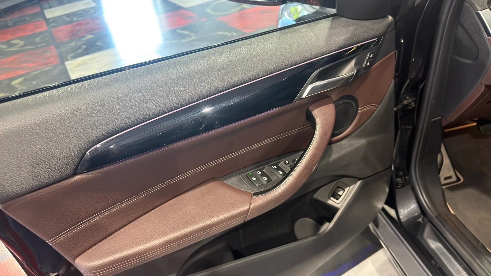 Used 2018 BMW X2 sDrive28i FWD image 12