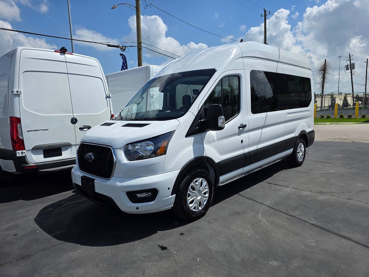 Used 2025 Ford Transit 350 XLT RWD image 34