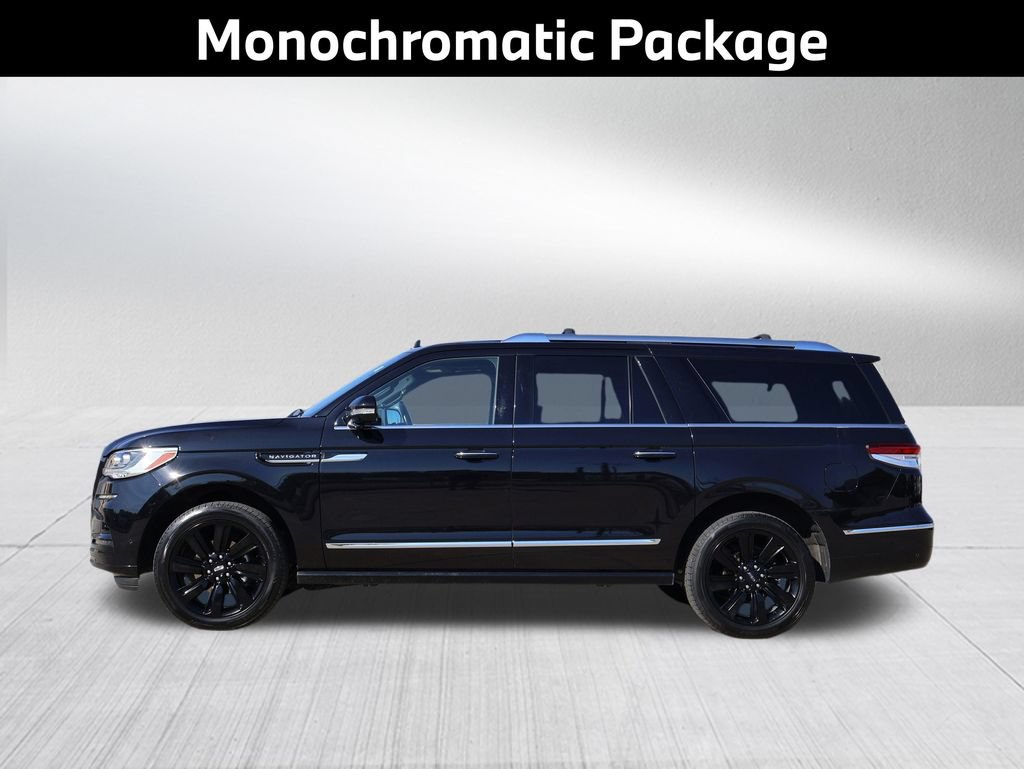Used 2023 Lincoln Navigator L Reserve AWD/4WD image 5