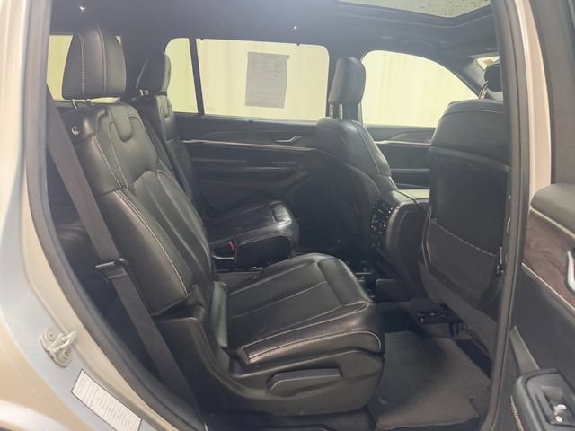 Used 2024 Jeep Grand Cherokee L Limited w/ Luxury Tech Group II AWD/4WD image 42