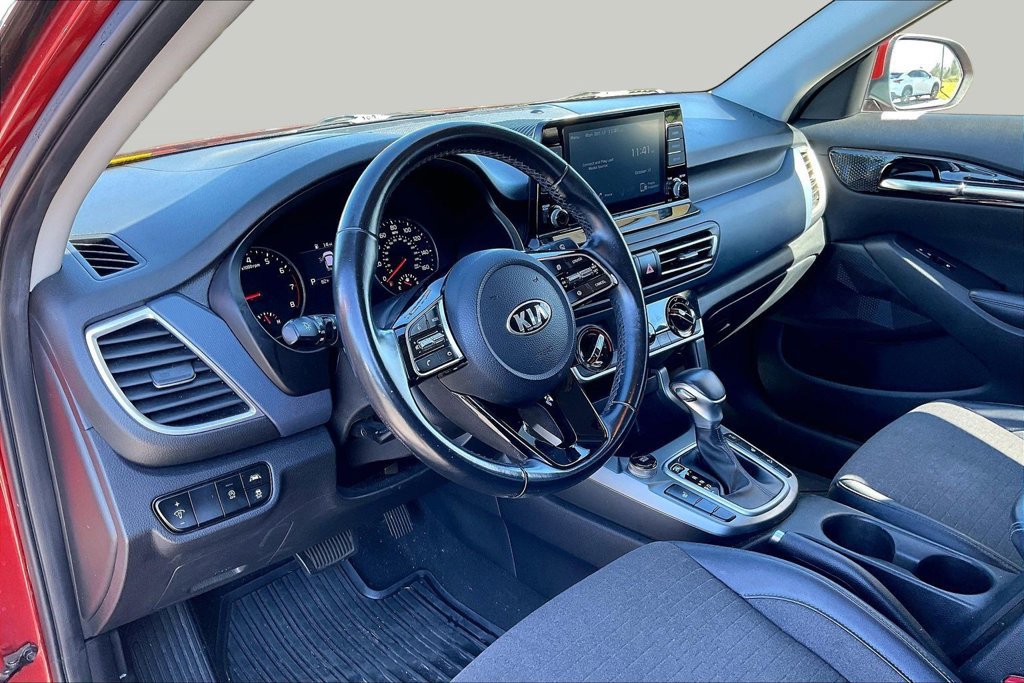 Used 2021 Kia Seltos S AWD/4WD image 14