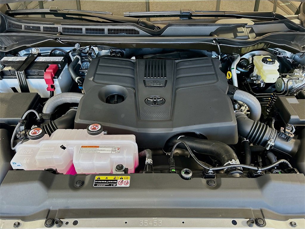 New 2026 Toyota Tundra SR5 image 8