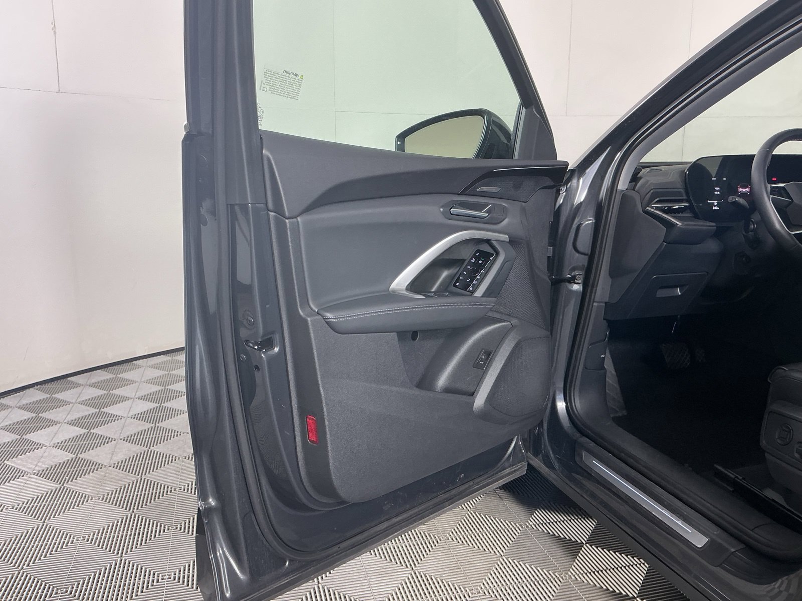 Used 2025 Audi Q5 Premium Plus w/ Premium Plus AWD/4WD image 14