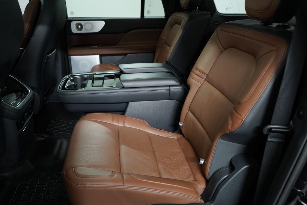 Used 2023 Lincoln Navigator L Reserve w/ Equipment Group 201A AWD/4WD image 21