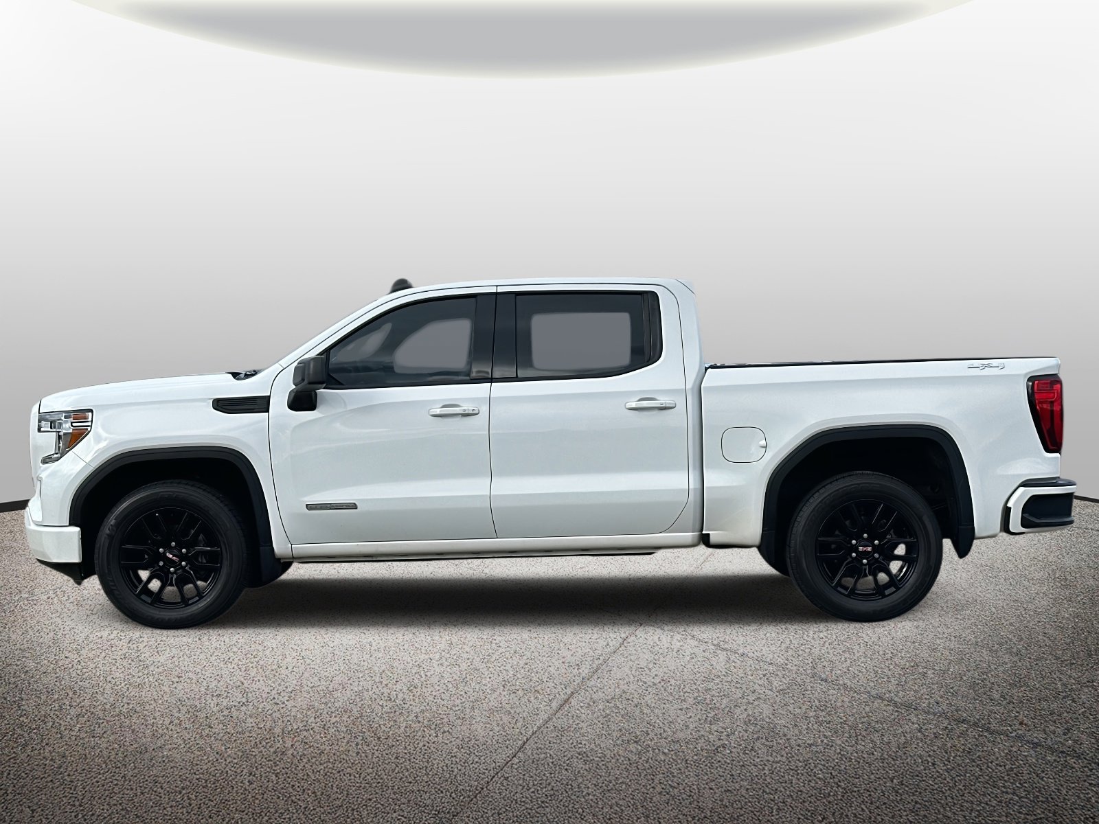Used 2020 GMC Sierra 1500 Elevation w/ Elevation Value Package image 2