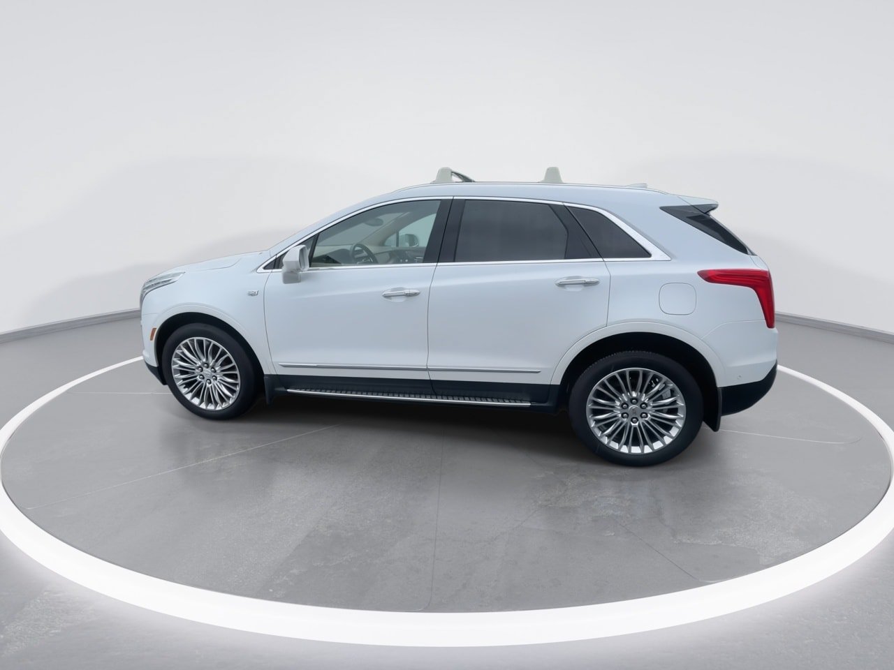 Used 2019 Cadillac XT5 Platinum AWD/4WD image 11