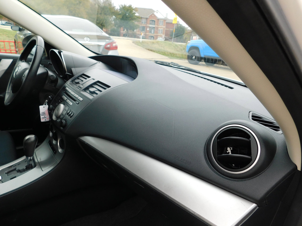 Used 2011 MAZDA MAZDA3 s Sport image 21