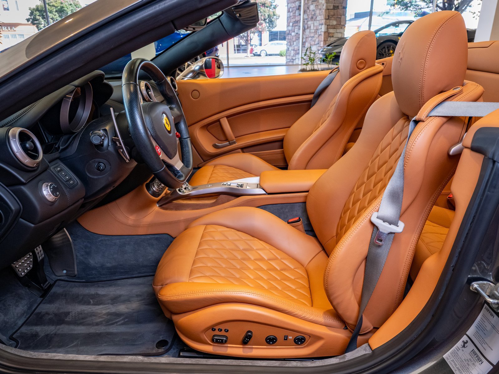 Used 2012 Ferrari California image 10