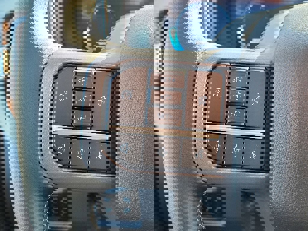 New 2026 Ford F350 Lariat w/ FX4 Off-Road Package image 38