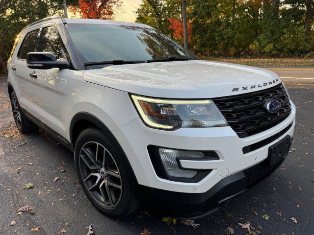 Used 2016 Ford Explorer Sport w/ Equipment Group 401A image 3
