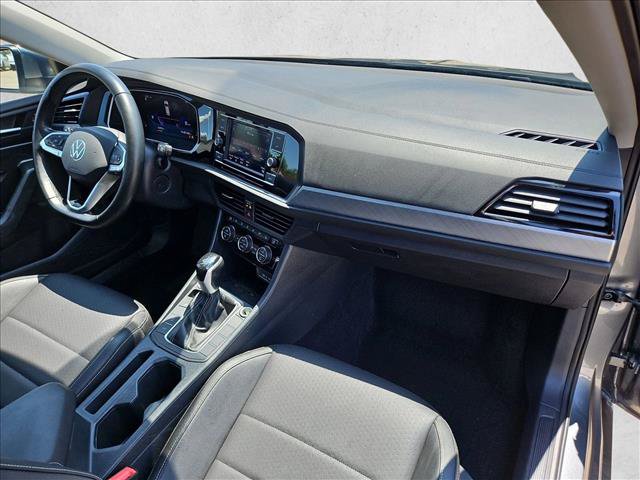 Used 2024 Volkswagen Jetta SE FWD image 20