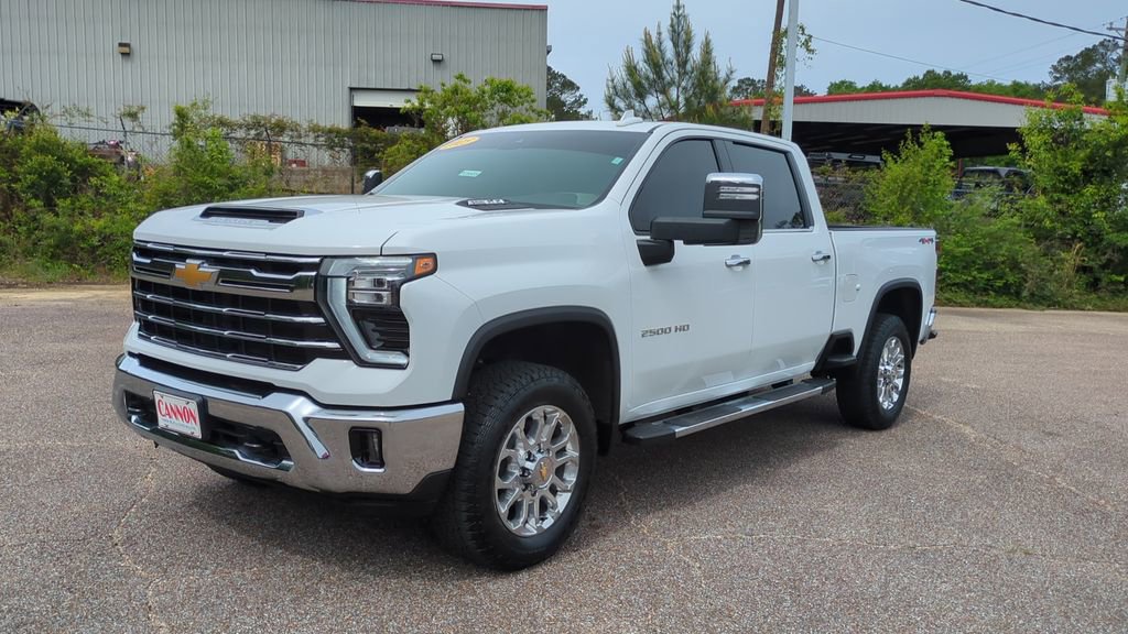 Used 2025 Chevrolet Silverado 2500 LTZ w/ LTZ Convenience Package image 1